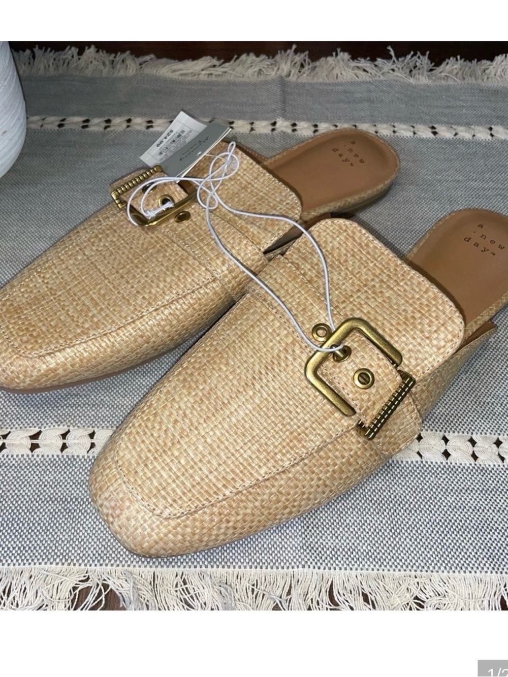 Straw Raffia Buckle Mule Slippers - Natural